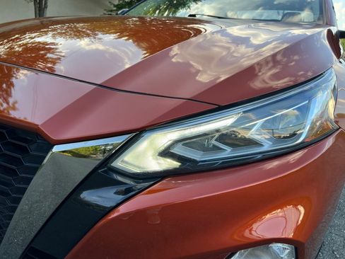 Used 2021 Nissan Altima 2.5 SR FWD image 29