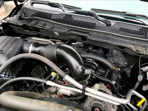 Certified 2023 RAM 1500 Classic SLT w/ Trailer & Traction Group image 29