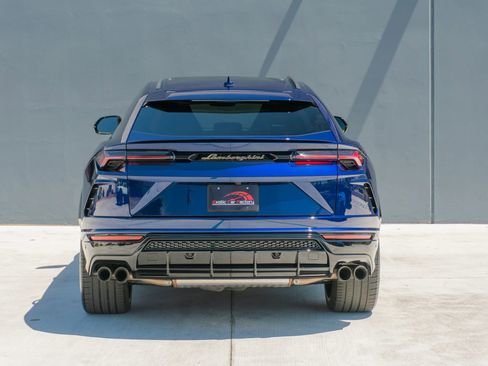 Used 2021 Lamborghini Urus AWD/4WD image 8