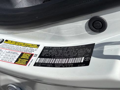 Used 2025 Toyota Camry SE FWD image 12