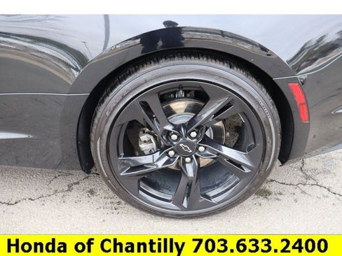 Used 2021 Chevrolet Camaro LT w/ RS Package image 21