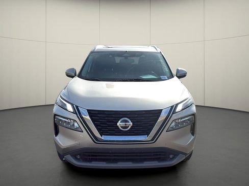 Used 2021 Nissan Rogue SL FWD image 2