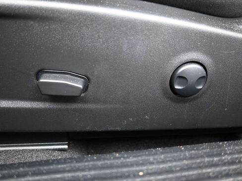 Used 2023 Dodge Challenger R/T image 11