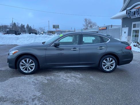 Used 2011 INFINITI M37 x w/ Premium Pkg image 2