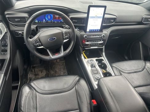 Used 2020 Ford Explorer ST w/ Premium Technology Package image 10
