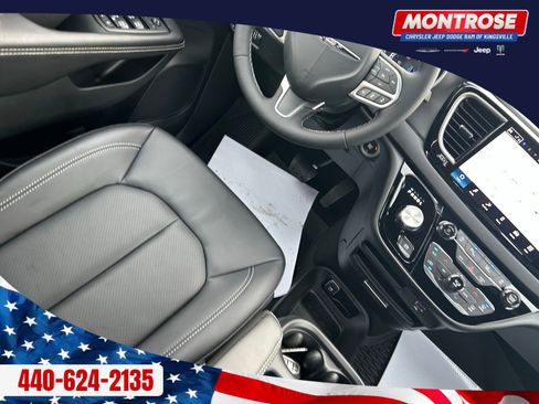 New 2026 Chrysler Voyager LX image 23