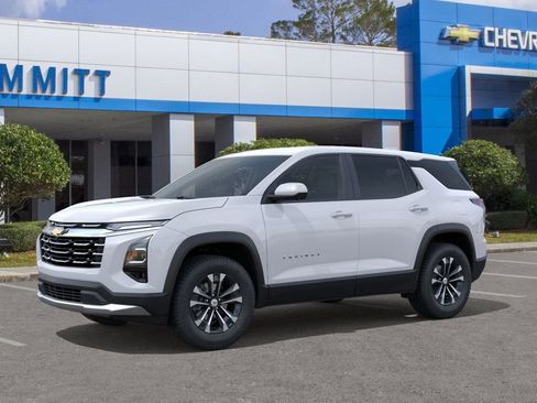 New 2026 Chevrolet Equinox LT w/ Safety and Technology Package image 2