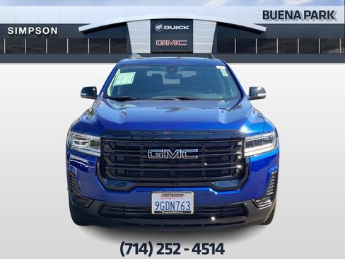 Used 2023 GMC Acadia SLE w/ Elevation Edition image 3