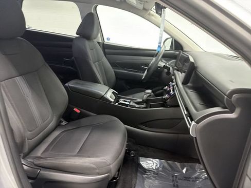 Used 2025 Hyundai Tucson SEL FWD image 19