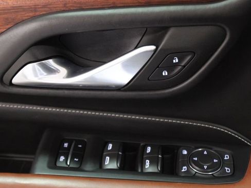 Used 2023 GMC Yukon Denali Ultimate image 20