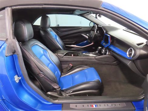 Used 2017 Chevrolet Camaro SS RWD image 29