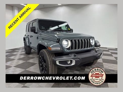 Used 2025 Jeep Wrangler Unlimited Sahara w/ Safety Group AWD/4WD image 1