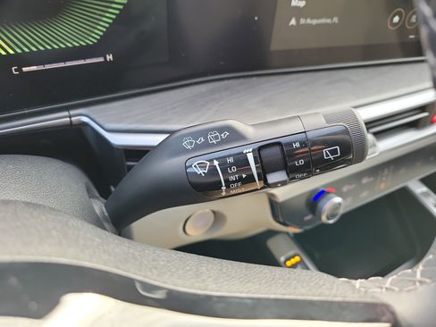 Certified 2025 Kia Sorento X-Line EX image 32