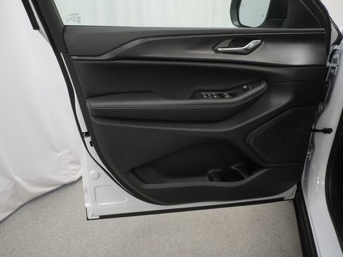 New 2026 Jeep Grand Cherokee L Laredo AWD/4WD image 29
