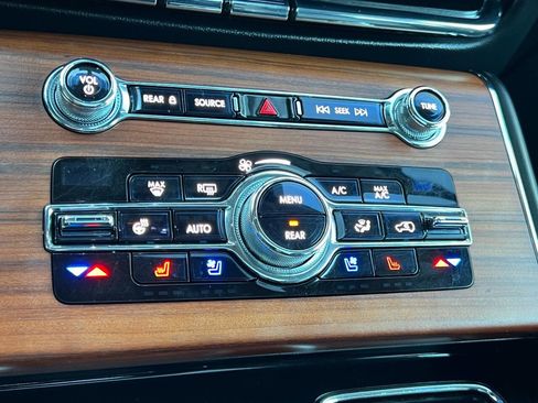 Used 2020 Lincoln Aviator Reserve w/ Equipment Group 202A image 32