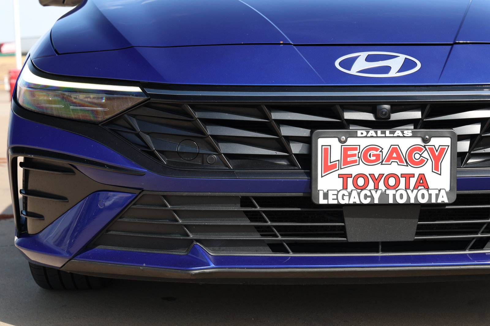Used 2024 Hyundai Elantra Limited FWD image 11