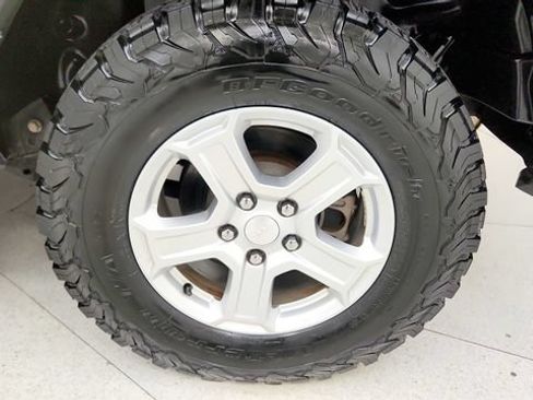 Used 2019 Jeep Wrangler Unlimited Sport S AWD/4WD image 72