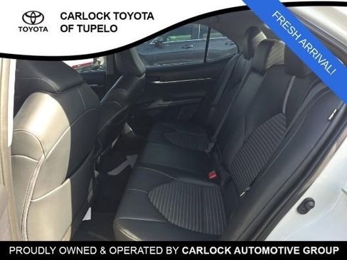 Used 2022 Toyota Camry SE image 9