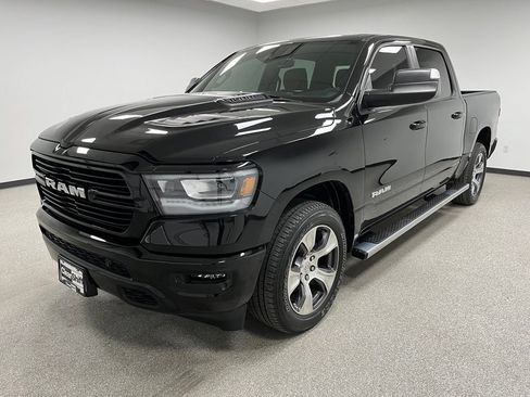 Used 2023 RAM 1500 Laramie AWD/4WD image 4
