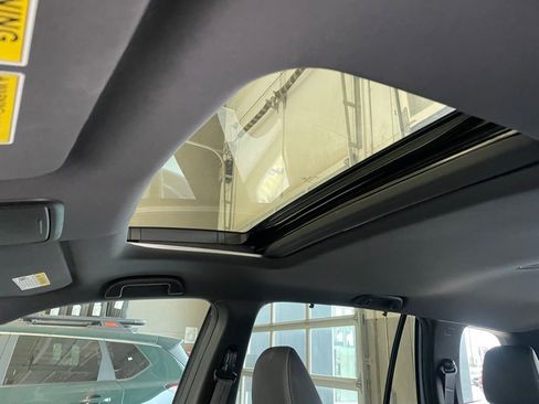 Used 2022 Honda Passport Elite image 12