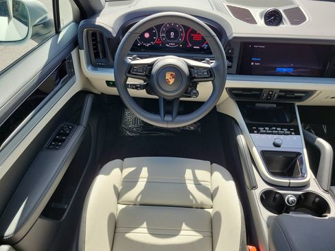 New 2026 Porsche Cayenne Coupe AWD/4WD image 21