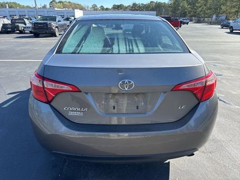 Used 2019 Toyota Corolla LE image 4