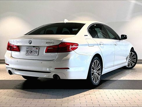Used 2019 BMW 530e w/ Convenience Package RWD image 10