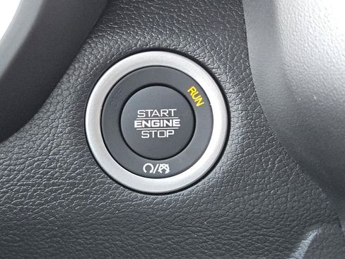 New 2026 RAM 1500 Express AWD/4WD image 17