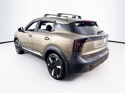 New 2026 Nissan Kicks SR w/ Cold Weather Package image 7