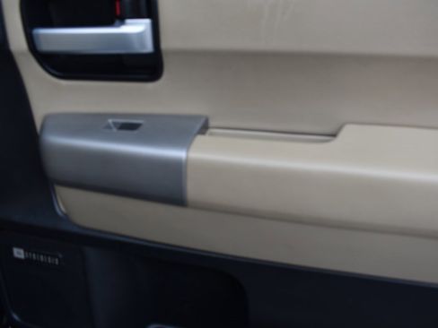 Used 2018 Toyota Sequoia Limited image 11