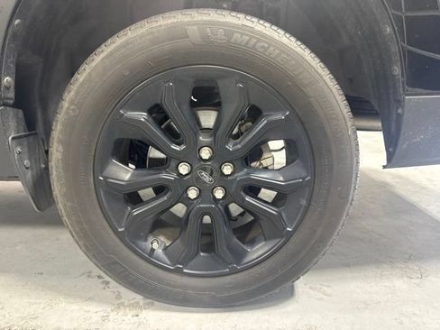 Used 2023 Ford Maverick Lariat w/ Lariat Luxury Package FWD image 9