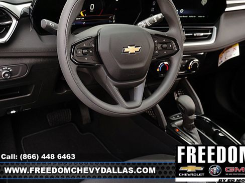 New 2026 Chevrolet TrailBlazer LT w/ Driver Confidence Package FWD image 25