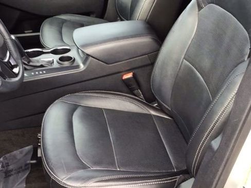 Used 2018 Ford Explorer Limited image 24