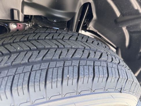 New 2025 Jeep Gladiator Sport image 19