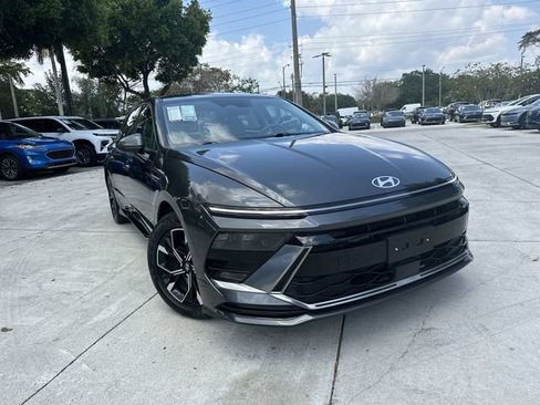 Used 2025 Hyundai Sonata SEL FWD image 40