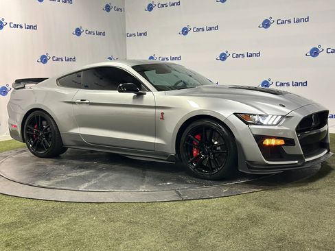 Used 2020 Ford Mustang Shelby GT500 w/ Technology Package RWD image 2