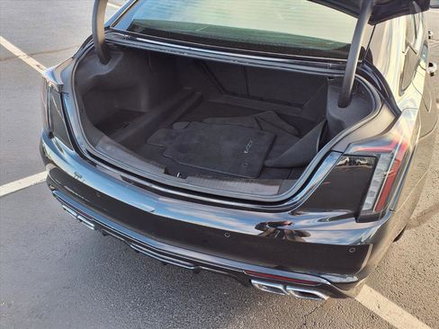 Used 2021 Cadillac CT5 V w/ Platinum Package image 27