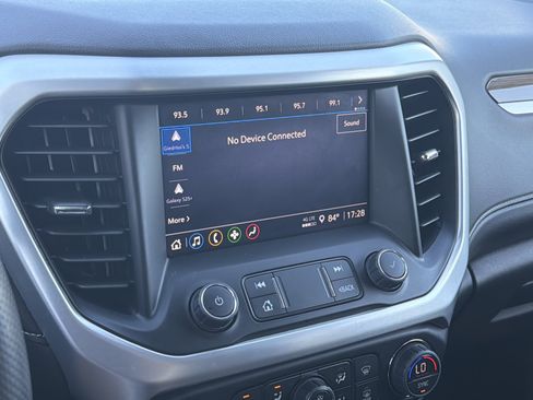 Used 2023 GMC Acadia SLE w/ Driver Convenience Package AWD/4WD image 23