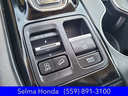 Certified 2025 Honda Pilot Touring image 25