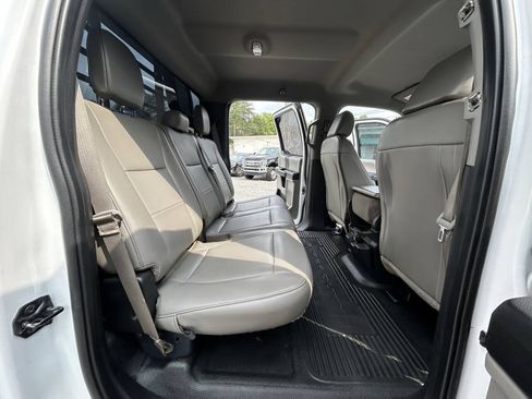 Used 2019 Ford F250 XL w/ Power Equipment Group AWD/4WD image 23