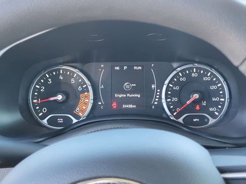 Used 2023 Jeep Renegade Latitude image 16