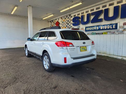 Used 2013 Subaru Outback 2.5i Limited w/ Moonroof Pkg image 5