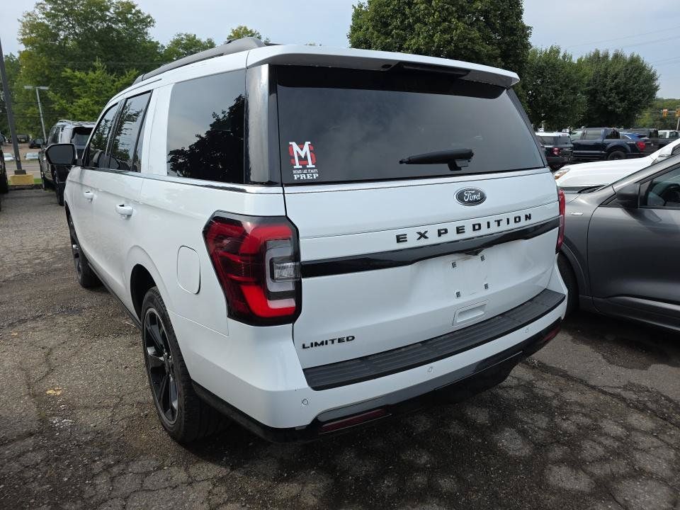 Used 2023 Ford Expedition Limited AWD/4WD image 4