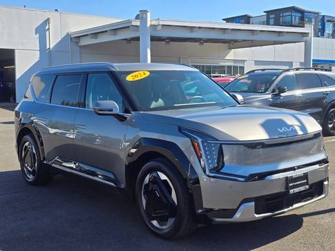 Certified 2024 Kia EV9 Land AWD/4WD image 8