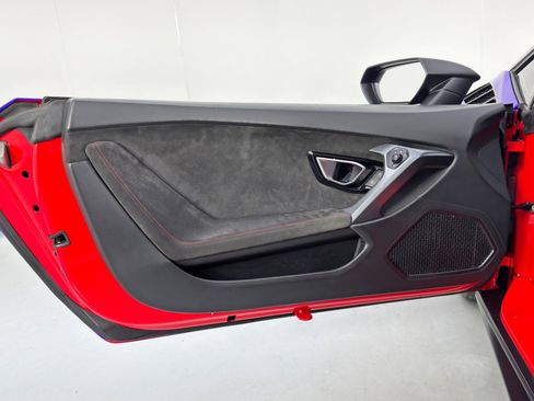 Used 2015 Lamborghini Huracan LP 610-4 image 33
