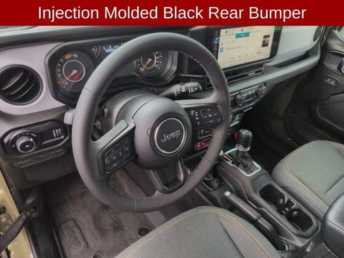 Used 2025 Jeep Wrangler Unlimited Sport AWD/4WD image 16