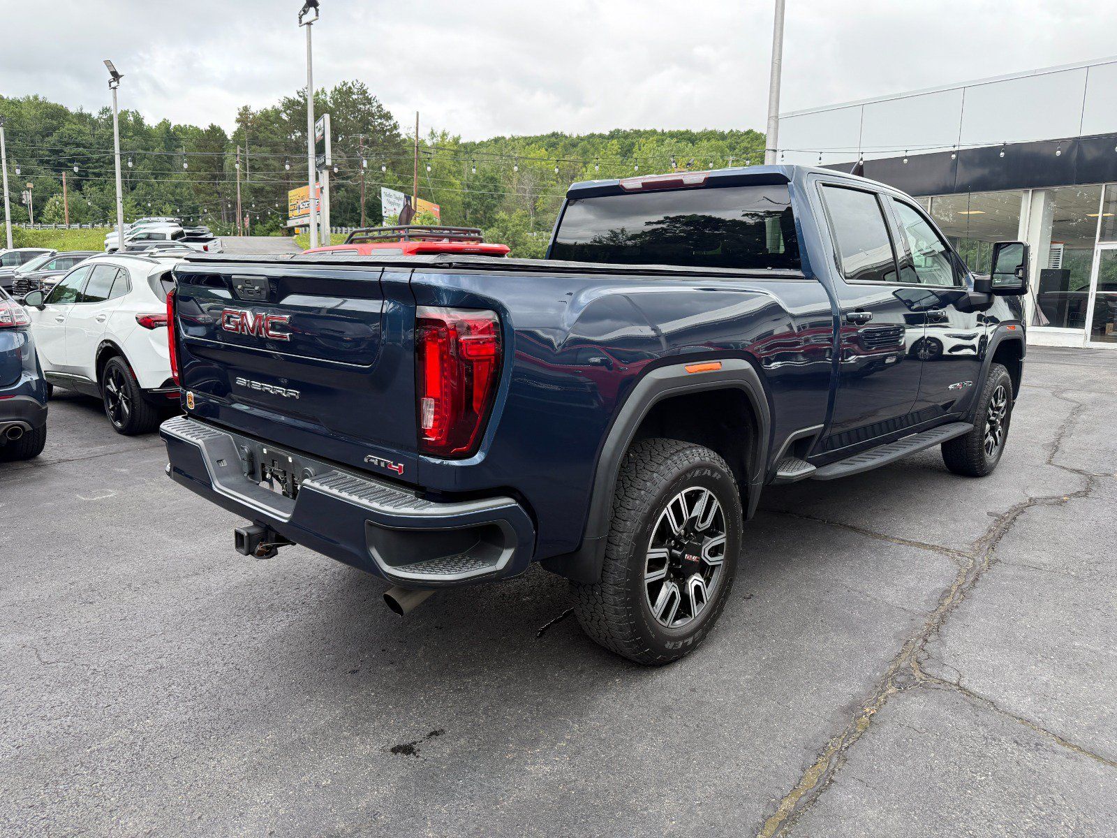 Certified 2022 GMC Sierra 2500 AT4 w/ Snow Plow Prep/Camper Package AWD/4WD image 5