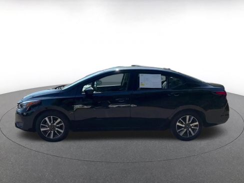 Used 2025 Nissan Versa SV FWD image 9