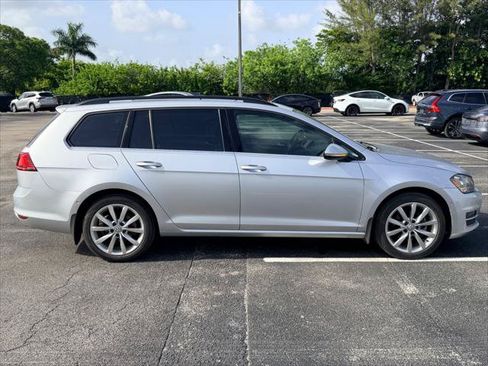 Used 2016 Volkswagen Golf SE w/ Lighting Package FWD image 7