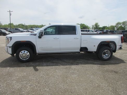 New 2026 GMC Sierra 3500 Denali w/ Denali Reserve Package AWD/4WD image 10